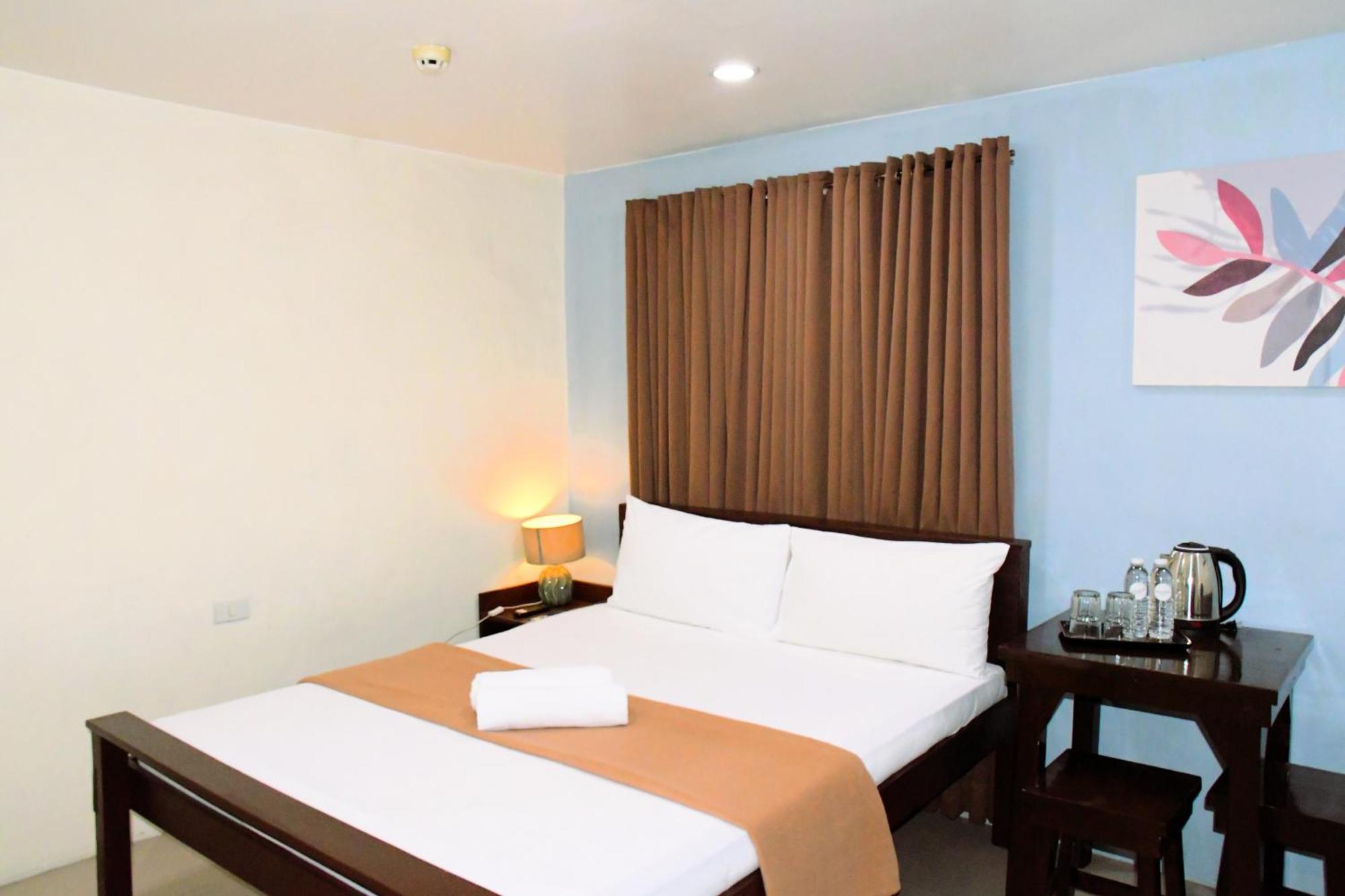 Arzo Hotel Makati San Pedro Makati Exterior foto